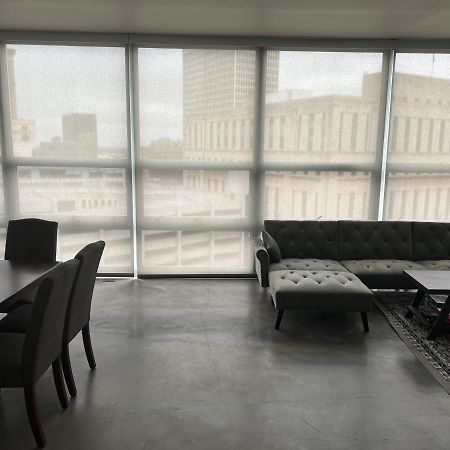 "Arrons Place" At The Griswold Detroit Exterior foto